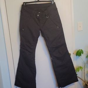 Betty Rides snowbard rocker pants